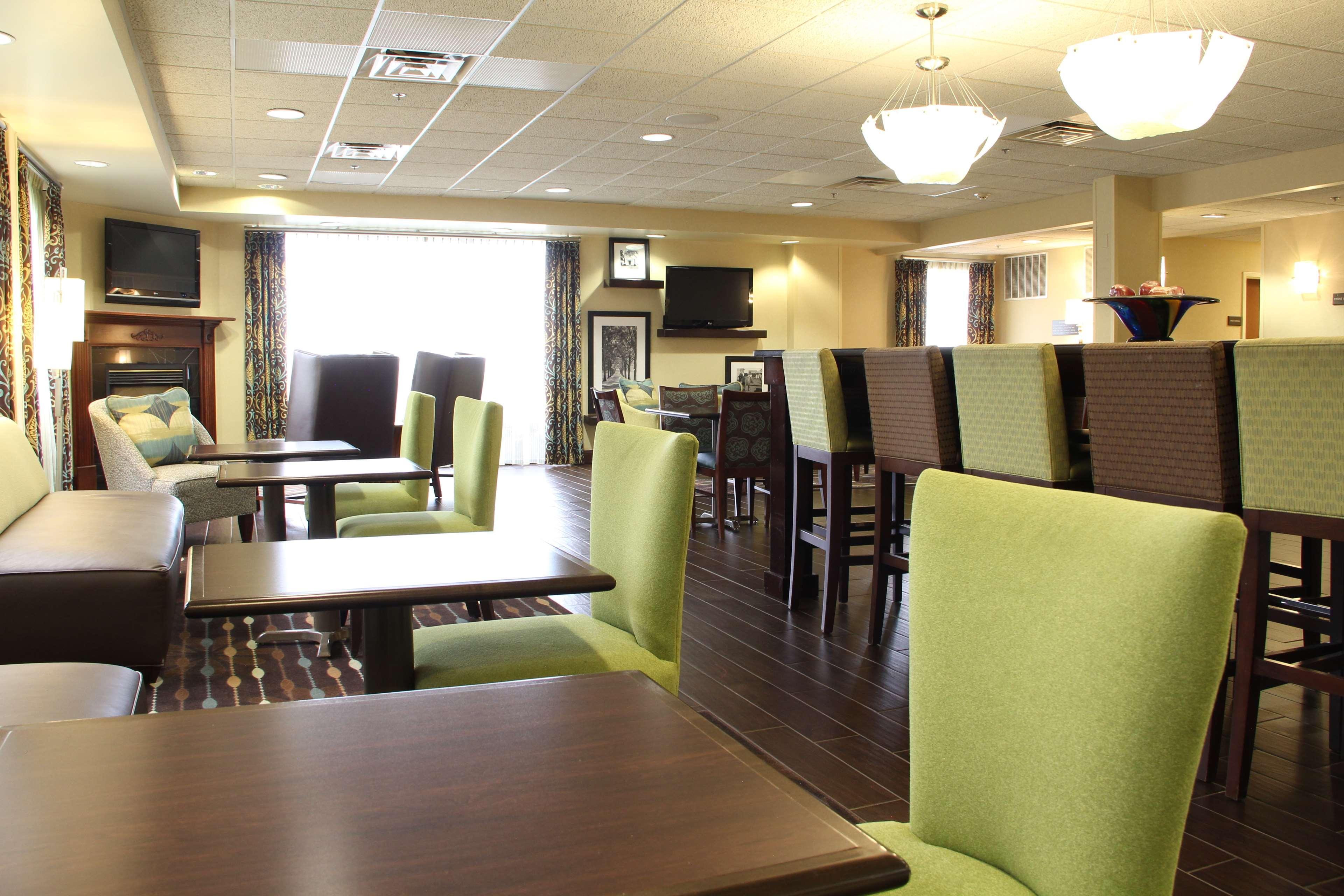 Hampton Inn Danville Exterior foto