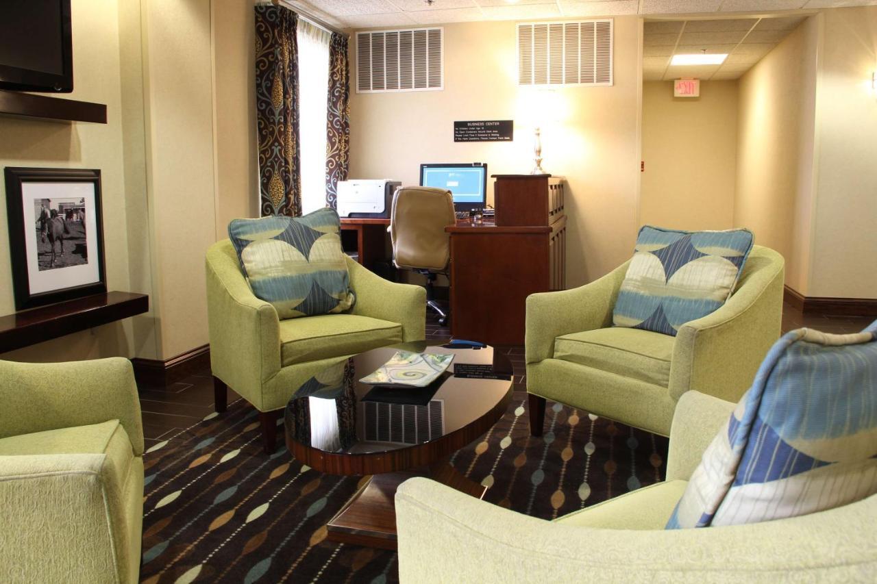 Hampton Inn Danville Exterior foto