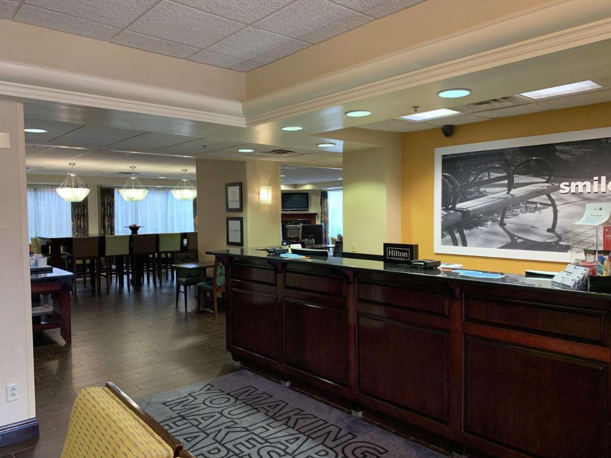 Hampton Inn Danville Exterior foto